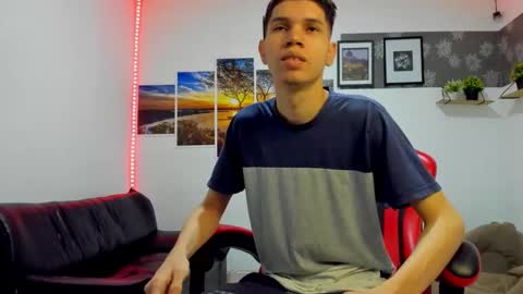 andrew_2811 online show from October 5, 6:23 am