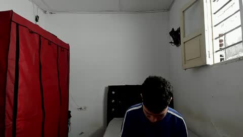andrew_2811 online show from May 8, 5:51 pm