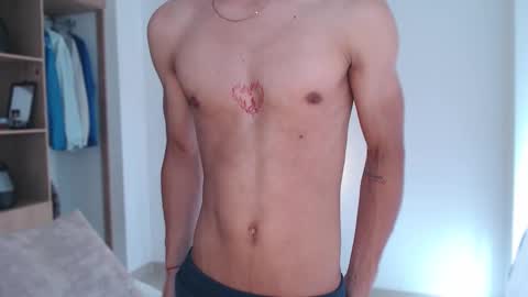 Andrew Courtz online show from February 10, 8:35 pm