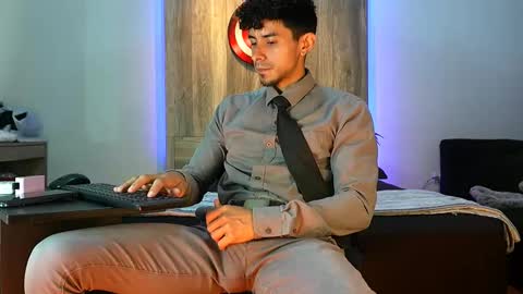 Andrew online show from October 23, 3:17 am