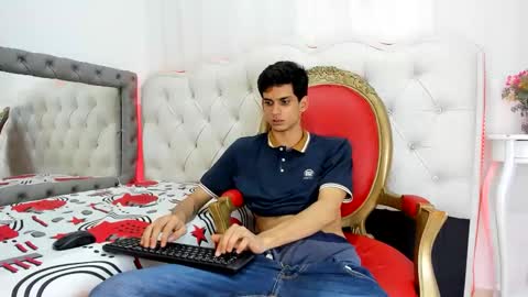 Andrew online show from December 20, 3:57 am