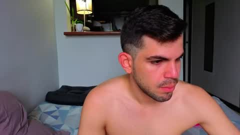 Snapshot of andrew_hot_999 chatting on June 10, 12:26 pm Andrew online show from June 10, 12:26 pm