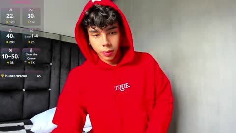 Snapshot of andrew_twink18 chatting on December 1, 4:29 pm Andrew M. online show from December 1, 4:29 pm