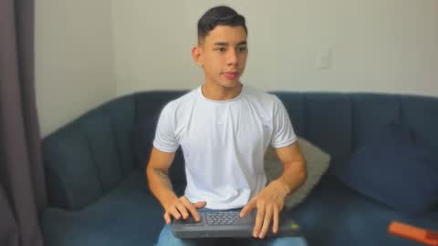 Andrew M. online show from March 29, 6:30 pm