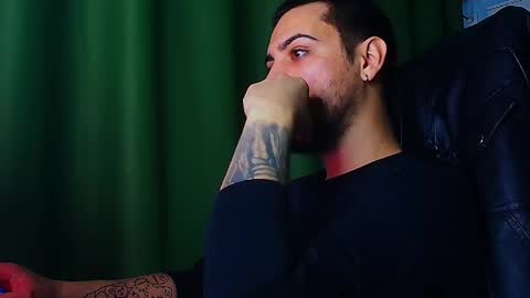 Snapshot of andrewbanner chatting on March 2, 7:15 am MasterRomania online show from March 2, 7:15 am