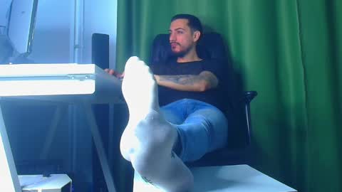 Snapshot of andrewbanner chatting on March 20, 7:46 am MasterRomania online show from March 20, 7:46 am