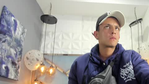 andrew online show from January 8, 1:42 am