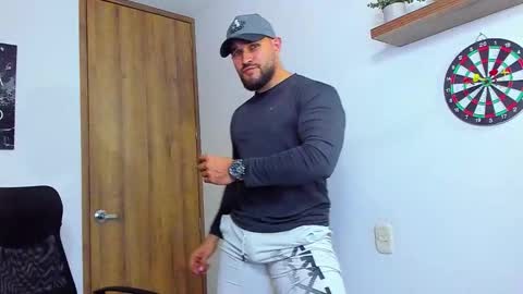 Andrew Diaz online show from September 30, 11:54 pm