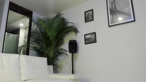 Andrew Johnson online show from January 9, 9:37 pm