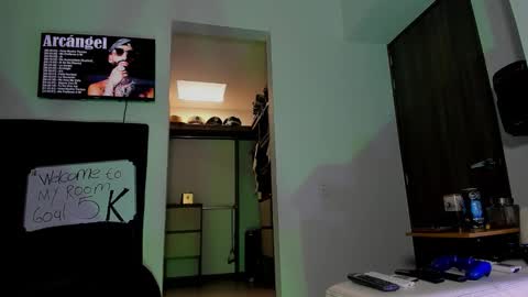 Andrew Johnson online show from October 14, 5:58 pm