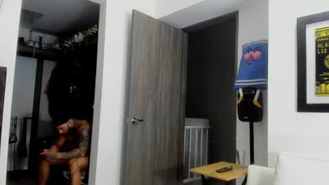 Snapshot of andrewjohnson0 chatting on June 19, 3:00 am Andrew Johnson online show from June 19, 3:00 am