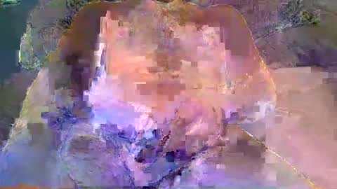 Snapshot of andrewlittle141 chatting on April 5, 3:58 am Andrew Hung online show from April 5, 3:58 am