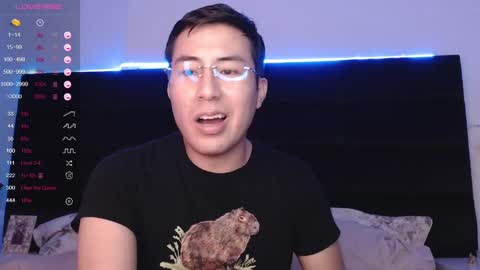 andrewmhilton_ online show from December 9, 10:41 pm