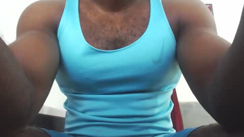 Snapshot of andrewoconnor__ chatting on December 17, 12:00 pm Andrew Oconnor online show from December 17, 12:00 pm