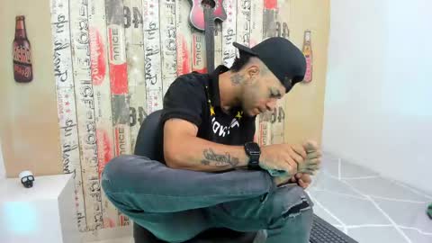   online show from February 20, 1:03 am