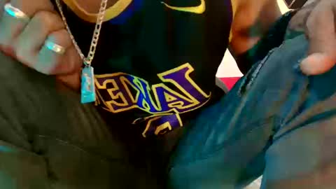   online show from September 10, 9:15 pm