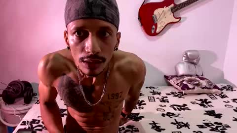 Snapshot of andreys315501 chatting on November 24, 3:01 pm Andreysramses online show from November 24, 3:01 pm