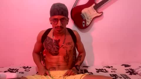 Snapshot of andreys315501 chatting on February 11, 11:15 am Andreysramses online show from February 11, 11:15 am