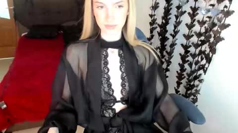 andrianabelle online show from October 13, 3:34 pm
