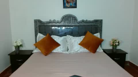 Snapshot of andrienna chatting on October 13, 5:07 am Anna online show from October 13, 5:07 am