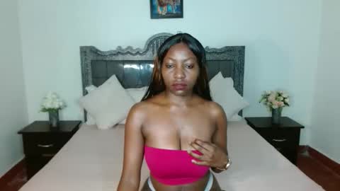 Snapshot of andrienna chatting on October 25, 5:48 am Anna online show from October 25, 5:48 am