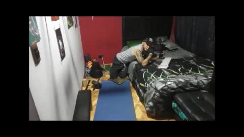 Snapshot of androdd666 chatting on October 22, 2:45 am androd666 online show from October 22, 2:45 am