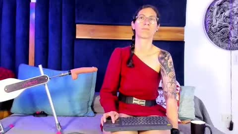 Snapshot of andromedajade_ chatting on March 25, 7:03 am andromedajade_ online show from March 25, 7:03 am