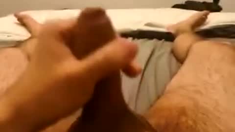 Snapshot of andy5inch94 chatting on June 28, 11:33 pm Hello Im a straight man I like to jerk off and let you watch online show from June 28, 11:33 pm