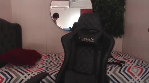 Snapshot of andy_dan1 chatting on December 4, 12:14 pm andy_dan1 online show from December 4, 12:14 pm
