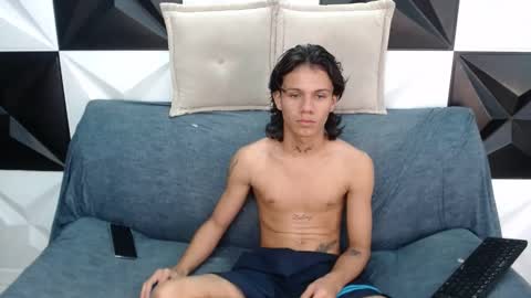 Snapshot of andy_dan1 chatting on February 3, 9:39 pm andy_dan1 online show from February 3, 9:39 pm