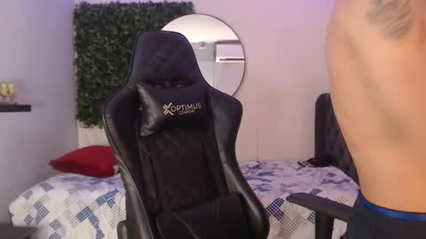 Snapshot of andy_dan1 chatting on February 5, 2:59 pm andy_dan1 online show from February 5, 2:59 pm