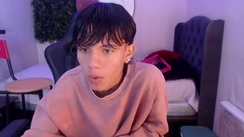 Snapshot of andy_dan1 chatting on February 25, 12:34 pm andy_dan1 online show from February 25, 12:34 pm