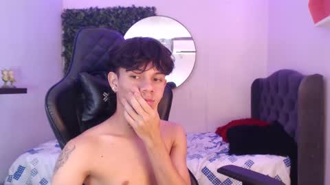 Snapshot of andy_dan1 chatting on March 7, 5:06 pm andy_dan1 online show from March 7, 5:06 pm