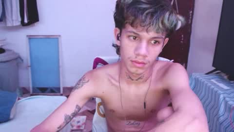 andy_dan1 online show from May 17, 6:22 am