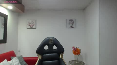 andy_eagleton_20 online show from May 3, 3:12 am