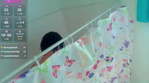 Snapshot of andy_gray01 chatting on February 1, 5:37 pm Andy Gray online show from February 1, 5:37 pm