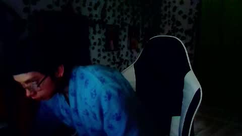 Snapshot of andy_gray01 chatting on September 15, 10:59 am Andy Gray online show from September 15, 10:59 am