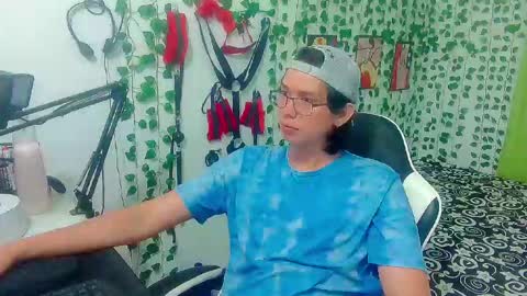 Andy Gray online show from May 17, 1:07 pm