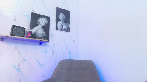 Snapshot of andy_miller5 chatting on March 4, 3:23 am ANDY online show from March 4, 3:23 am