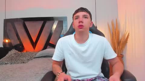 ANDY online show from May 12, 1:25 am