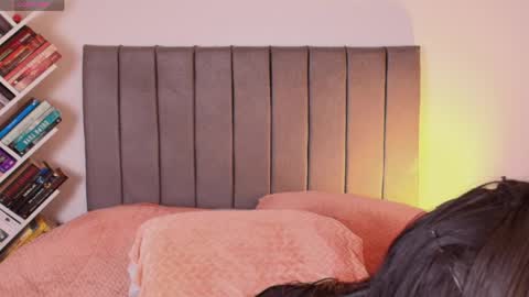 andy_saenz13 online show from May 15, 11:12 pm