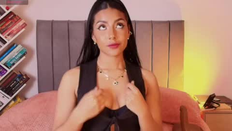 andy_saenz13 online show from May 15, 11:23 pm