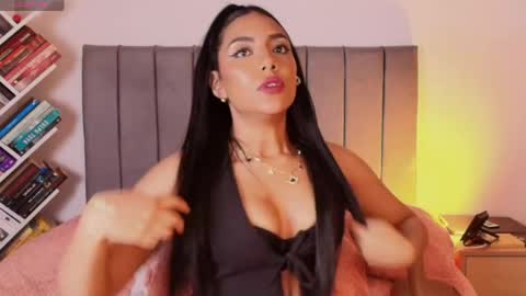 andy_saenz13 online show from May 16, 1:02 am