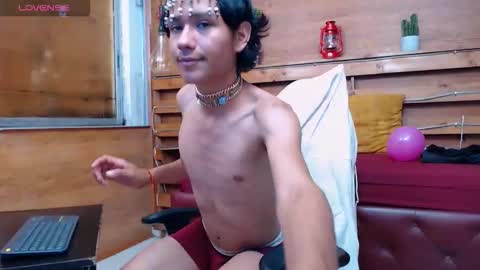 Snapshot of andy_staar18 chatting on September 30, 11:59 am andy online show from September 30, 11:59 am