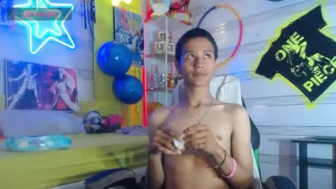 Snapshot of andy_staar18 chatting on March 16, 7:40 pm andy online show from March 16, 7:40 pm