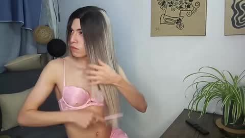 Andy van der Rose online show from November 9, 11:47 pm