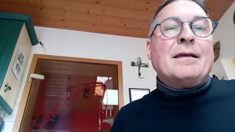 Snapshot of andybayern chatting on February 13, 12:34 pm andybayern online show from February 13, 12:34 pm