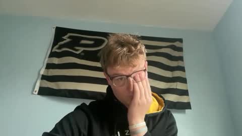 Andy online show from April 2, 8:39 pm