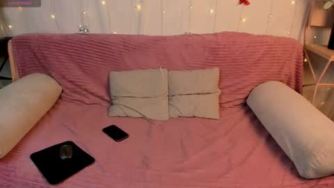 Mandy and Andy online show from December 21, 1:29 pm