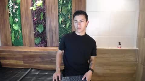 Snapshot of andyjoy_ chatting on January 9, 11:25 am Andy Joy online show from January 9, 11:25 am